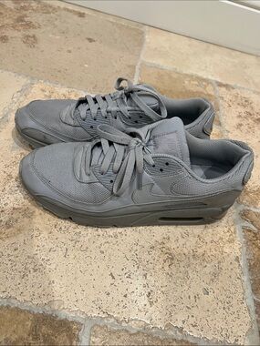 Nike Men’s Air Max 90 Sneakers in Light Grey